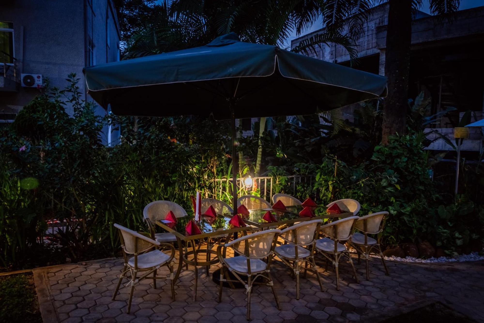 One Click Hotel Kigali Dış mekan fotoğraf